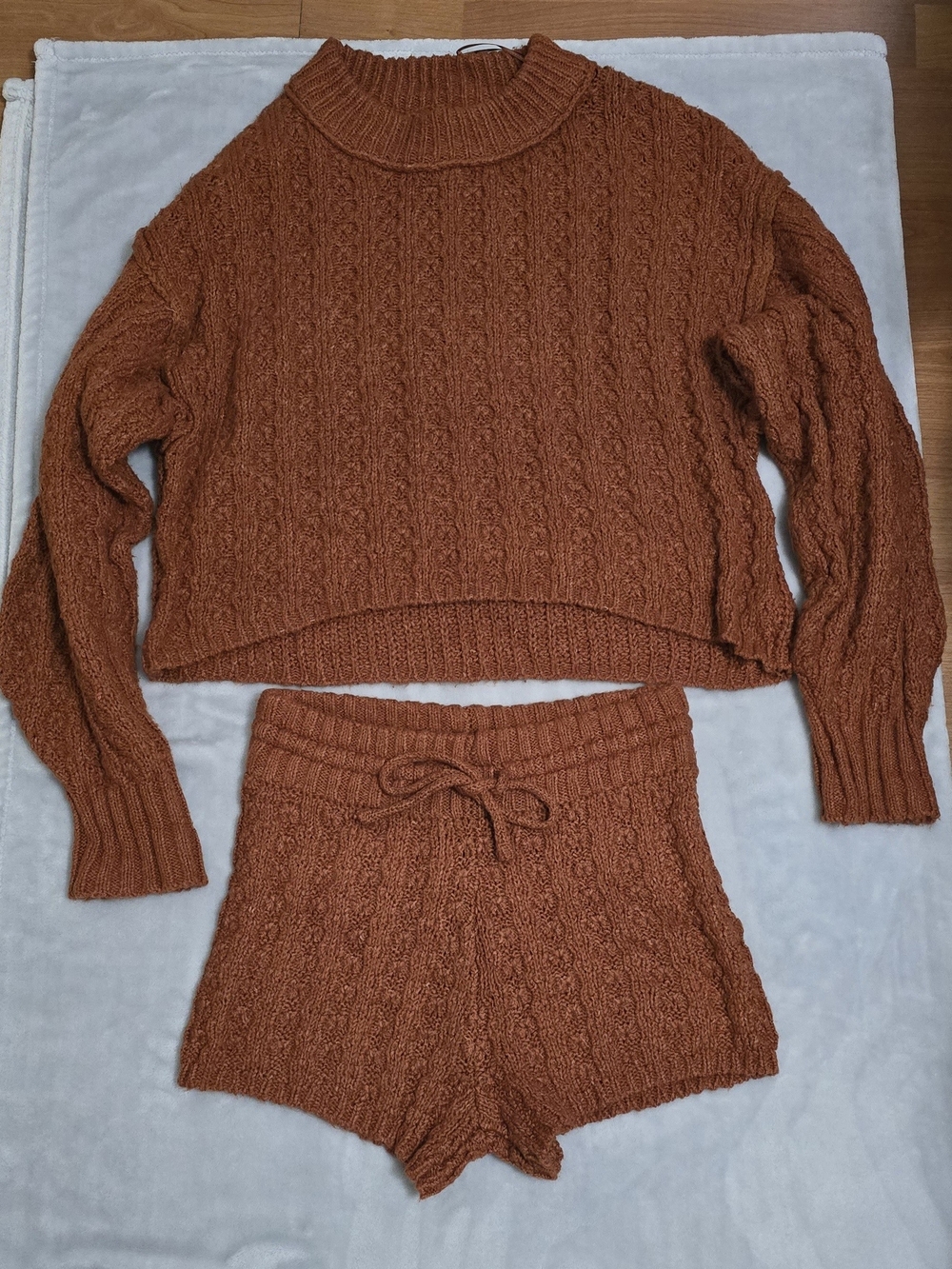Love Tree Rust Cable-Knit Cropped Sweater & Shorts Set